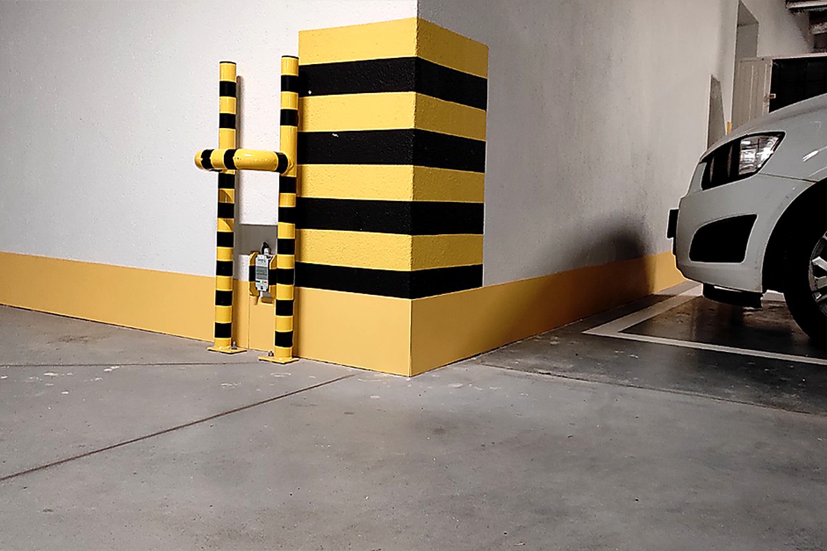 Garaż - Zabezpieczenia narożników ACRAMIT